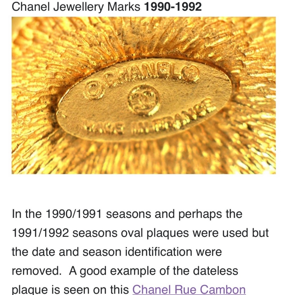 Vintage Authentic Chanel Clip-On Earrings - Picture 7 of 8